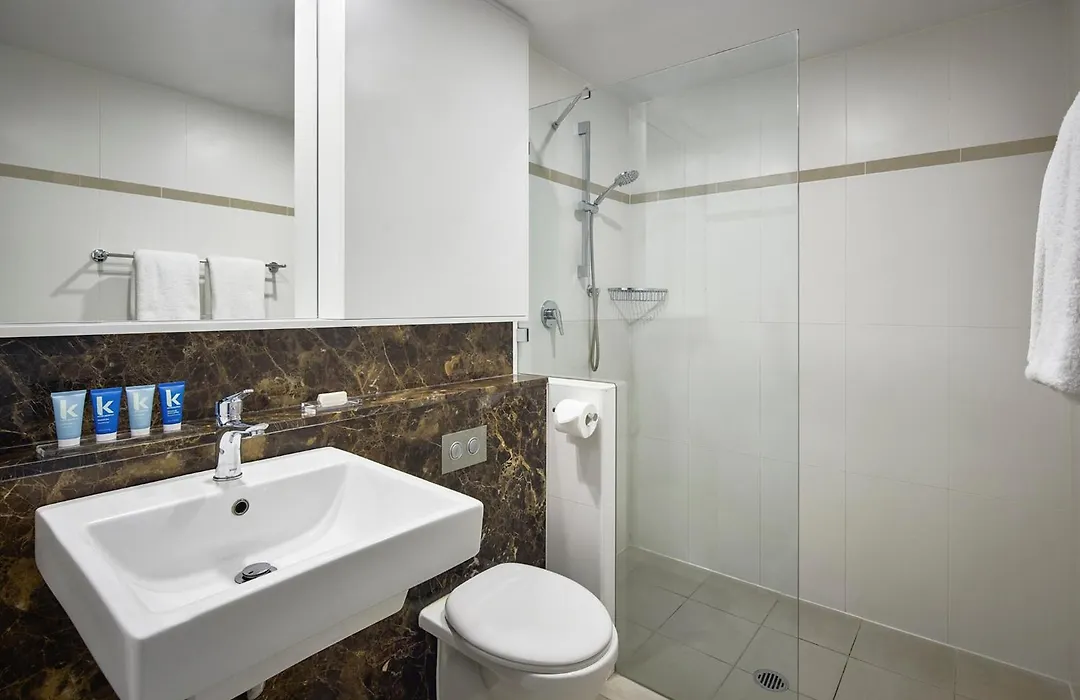 Meriton Suites World Tower, Sydney-1